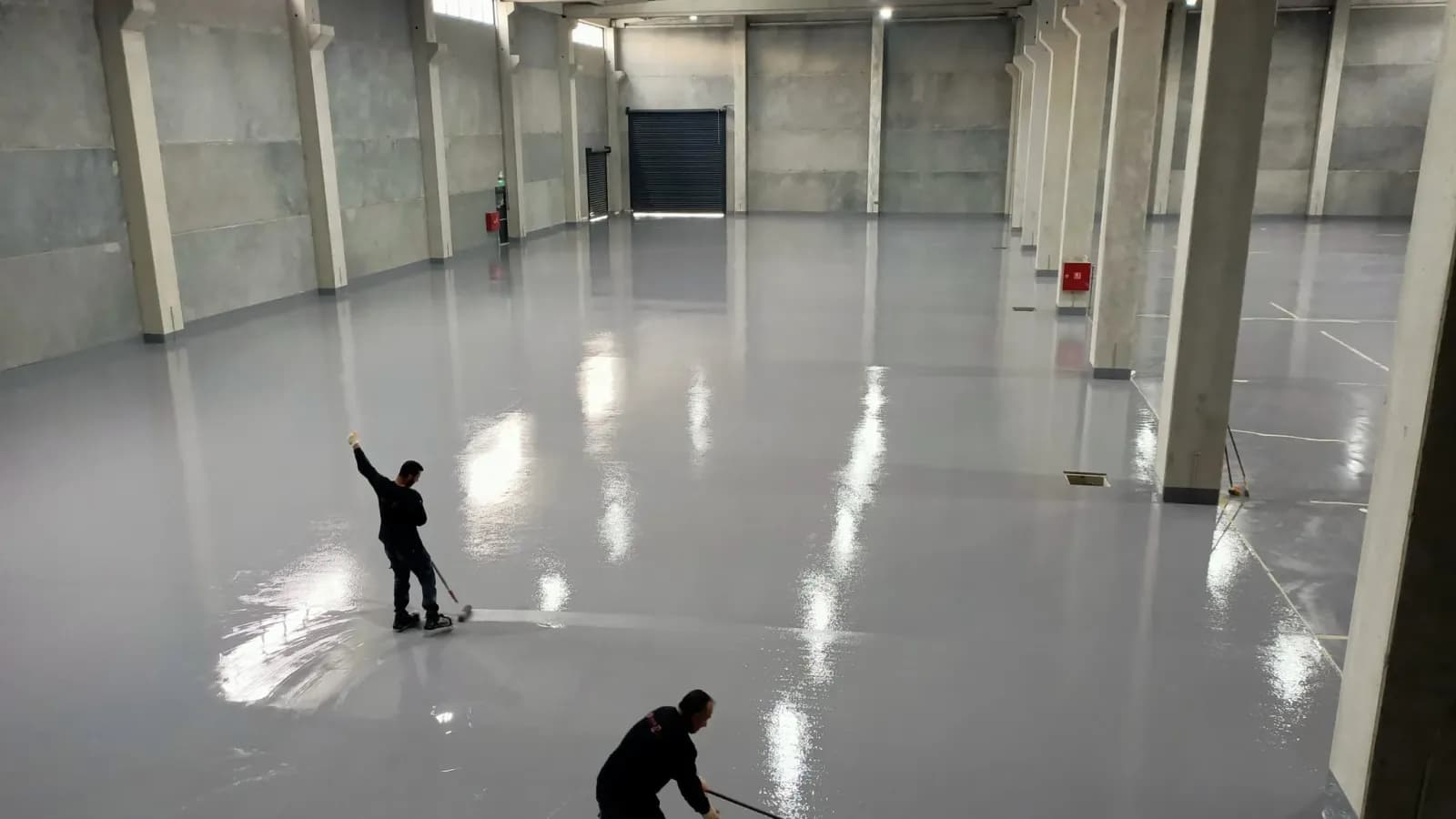 Antalya İklimi ve Epoksi Zemin: Nem ve Sıcaklığa Göre Otel, Fabrika ve Otopark Çözümleri